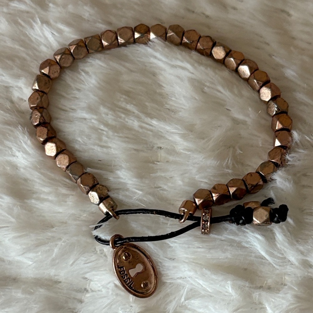 Fossil Vintage Keeper Beaded Bracelet, rose gold/pewter like color , fossil logo